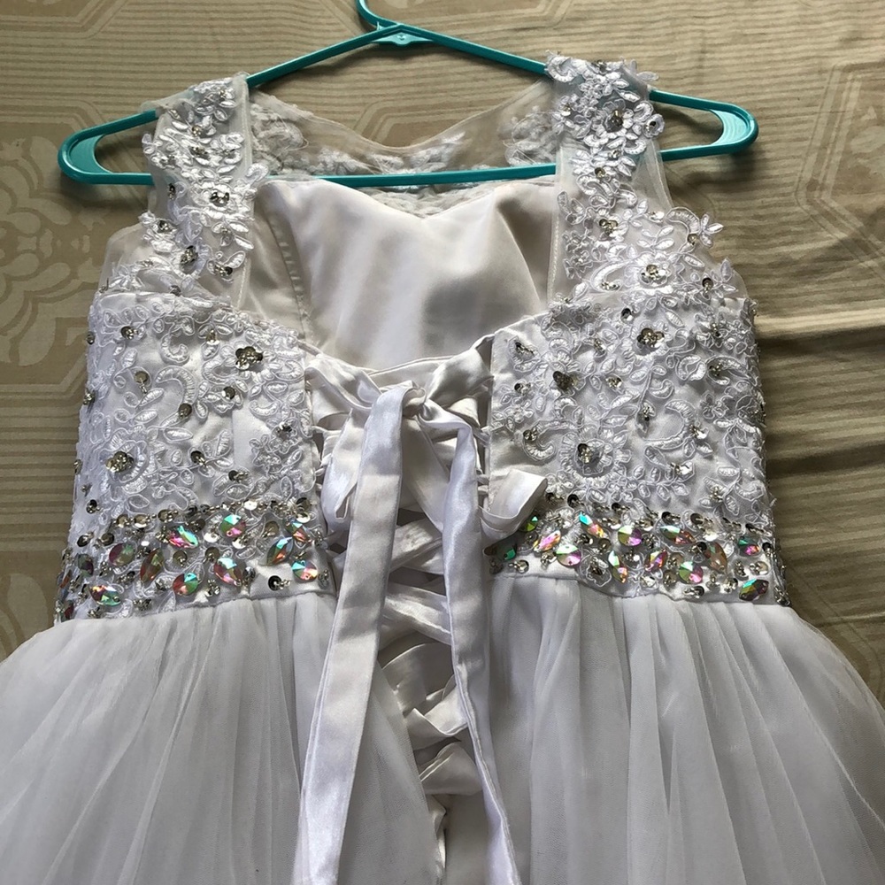 Glam white dress - Picture 2 of 3